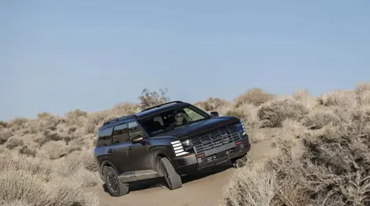 Кожаный салон, ассистенты и гибрид до 334 л.с.: в РФ вернулся самый проблемный корейский кроссовер