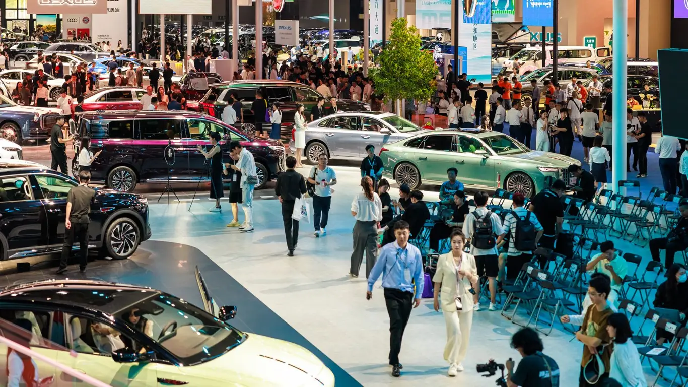 Кто правит в SUV, а где сильны «Нивы»: доля китайцев в сегментах рынка России