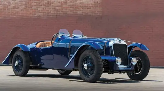 Больше такого не найти во всем мире: уникальный автомобиль продается в РФ