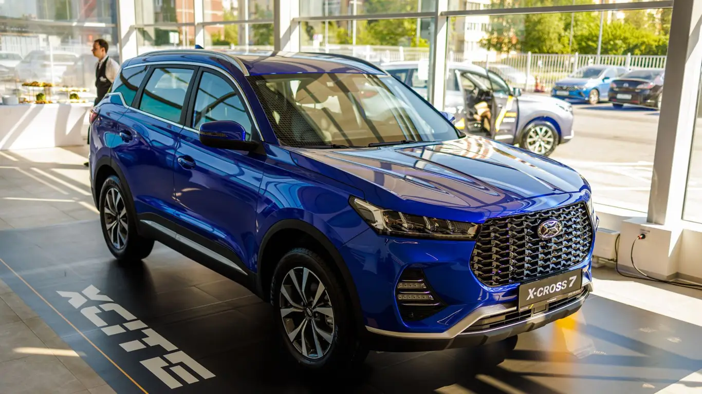 В руках АвтоВАЗа все ждет провал: до конца 2025 года на Иксе можно поставить крест