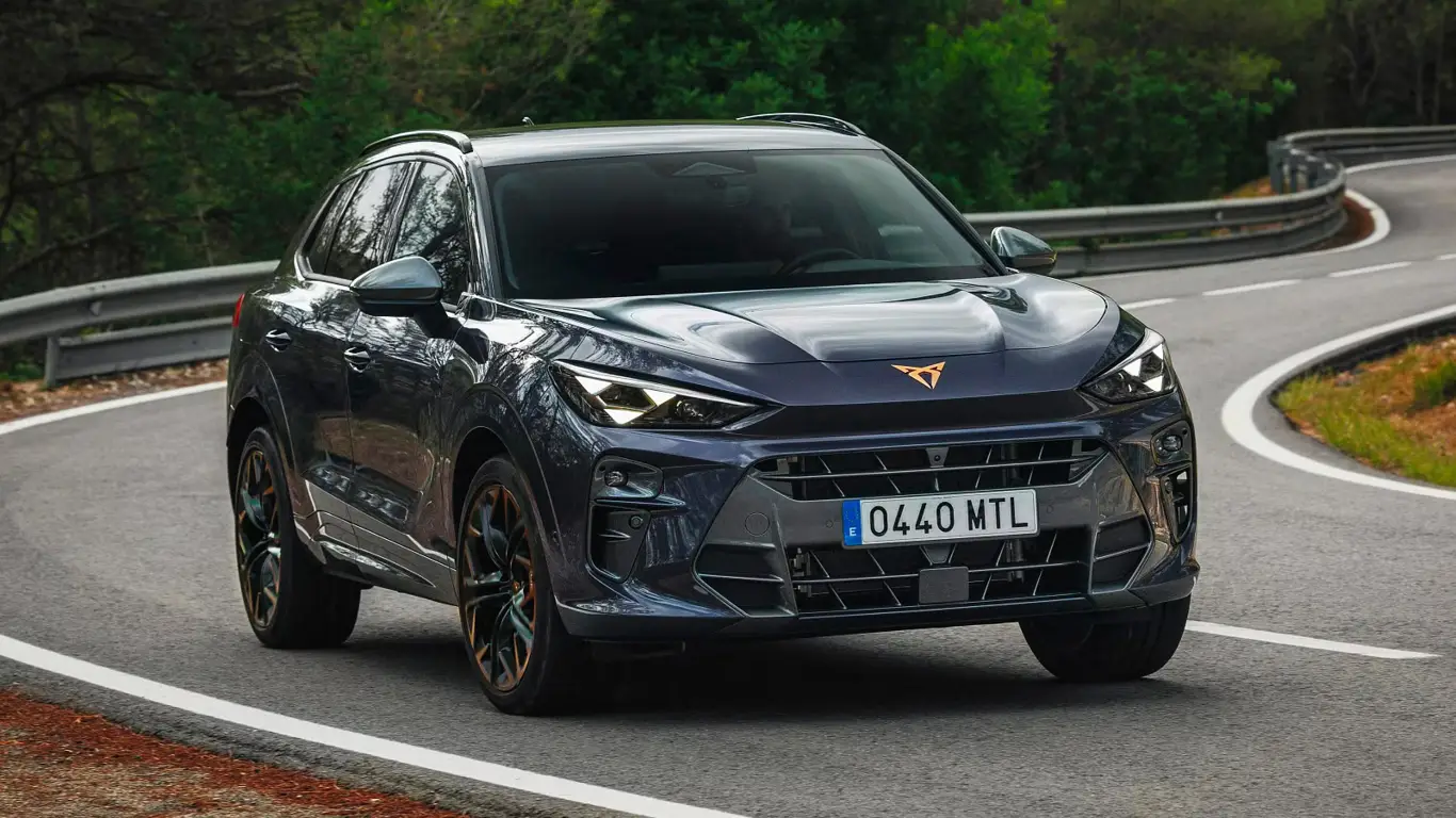 Cupra установила рекорд цены: представлен Terramar Plug-in Hybrid