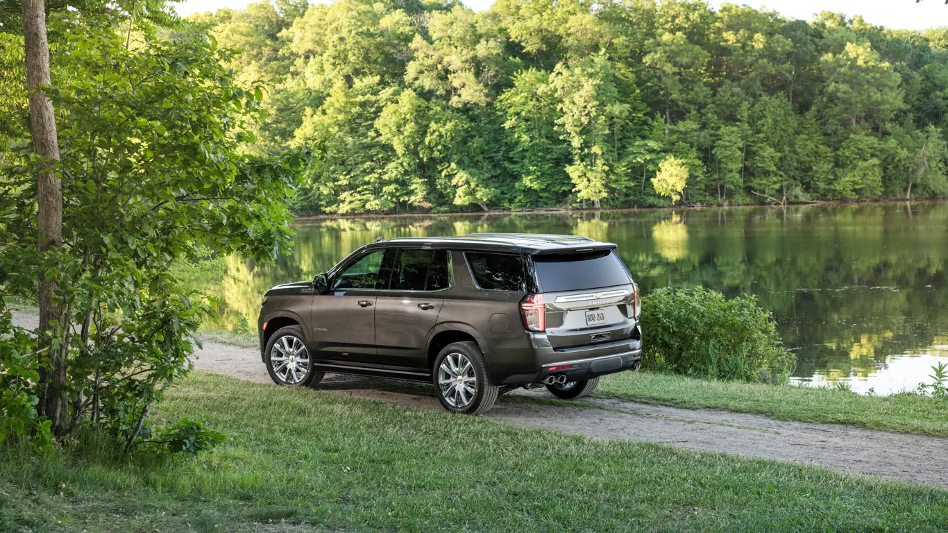 GM заменит топливные баки на внедорожниках: Escalade, Tahoe и Yukon с Duramax в опасности