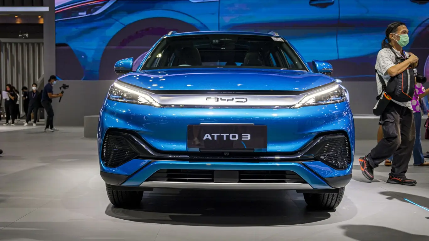 Китайцы умеют признавать поражение: обновление ПО повысило безопасность скромного электрокара