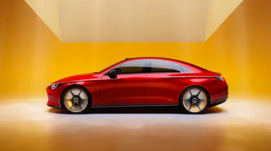 На тестах заметили новый Mercedes, который заменит устаревший A-Class