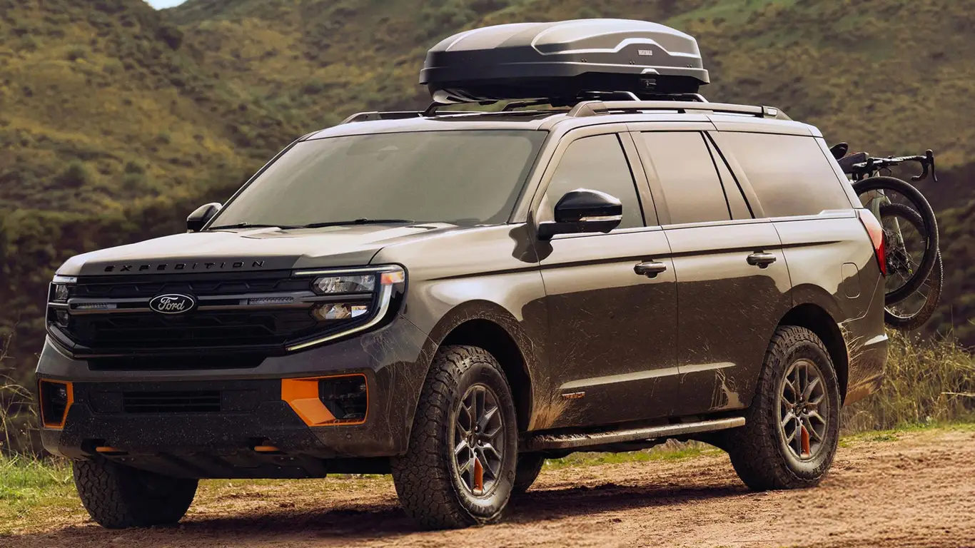 Под лучами солнца: внедорожник Ford Expedition покоряет новый рынок
