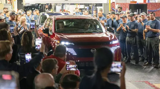 Пока Nissan процветает, его люксовый бренд разваливается