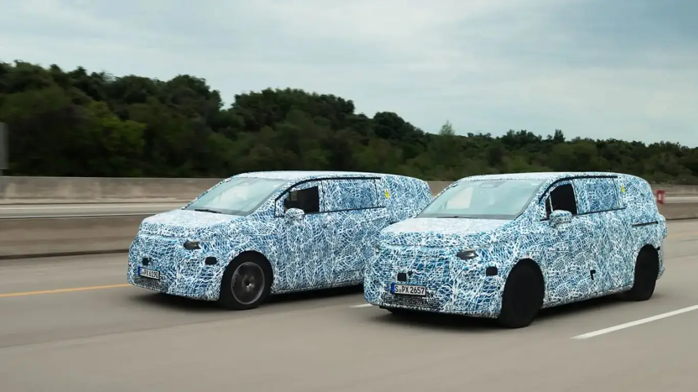 Новый Mercedes перевернёт представление о минивэнах: компания пойдет на неожиданный шаг