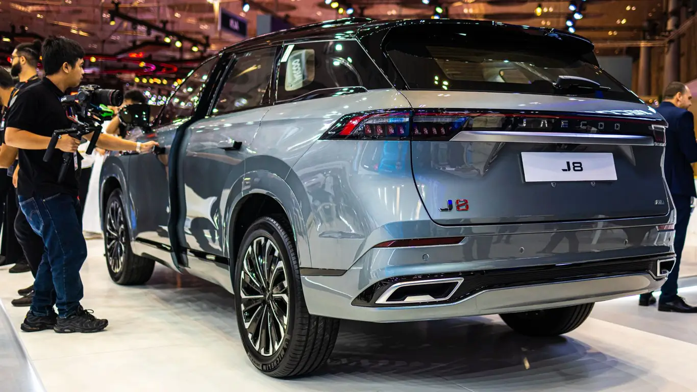 Китай атакует Европу: флагманский Jaecoo 8 обходит конкурентов по цене