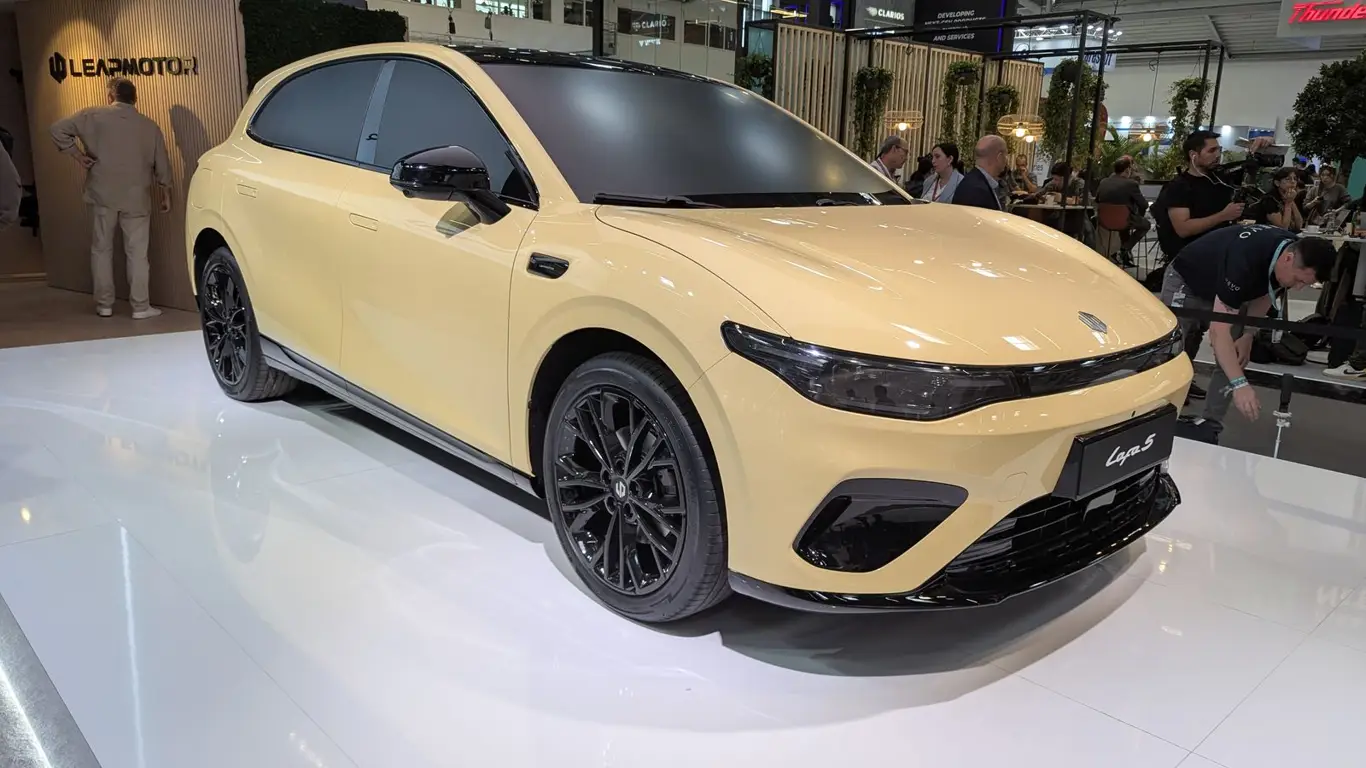 Компакт с интерьером бизнес-класса и ценой городского хэтчбека: LADA Granta останется в прошлом