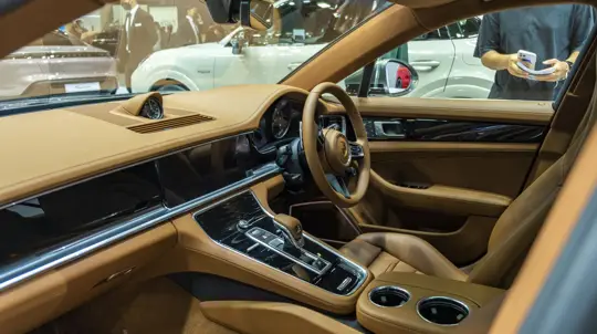 На этих машинах можно прилично сэкономить: статистика раскрывает секрет России