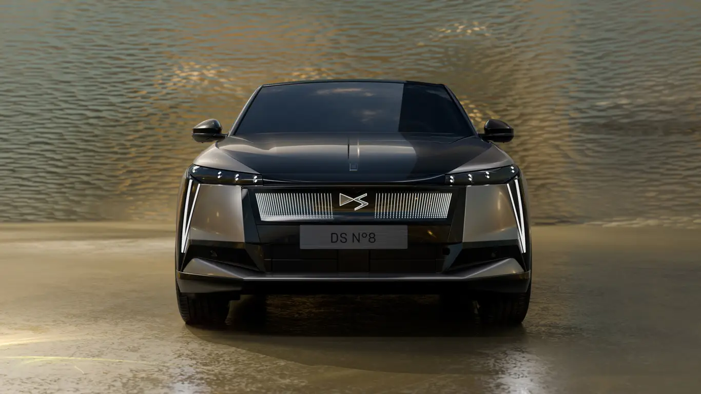 Зарядка? Не, не слышал! Электрокар DS N°8 порадовал своим пробегом