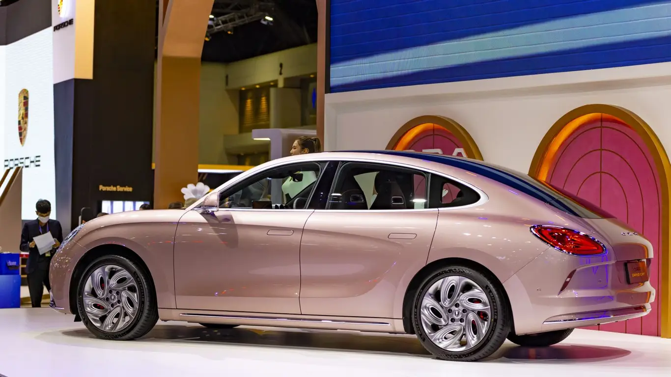 В России дела не задались: китайский концерн променял наш рынок на Европу