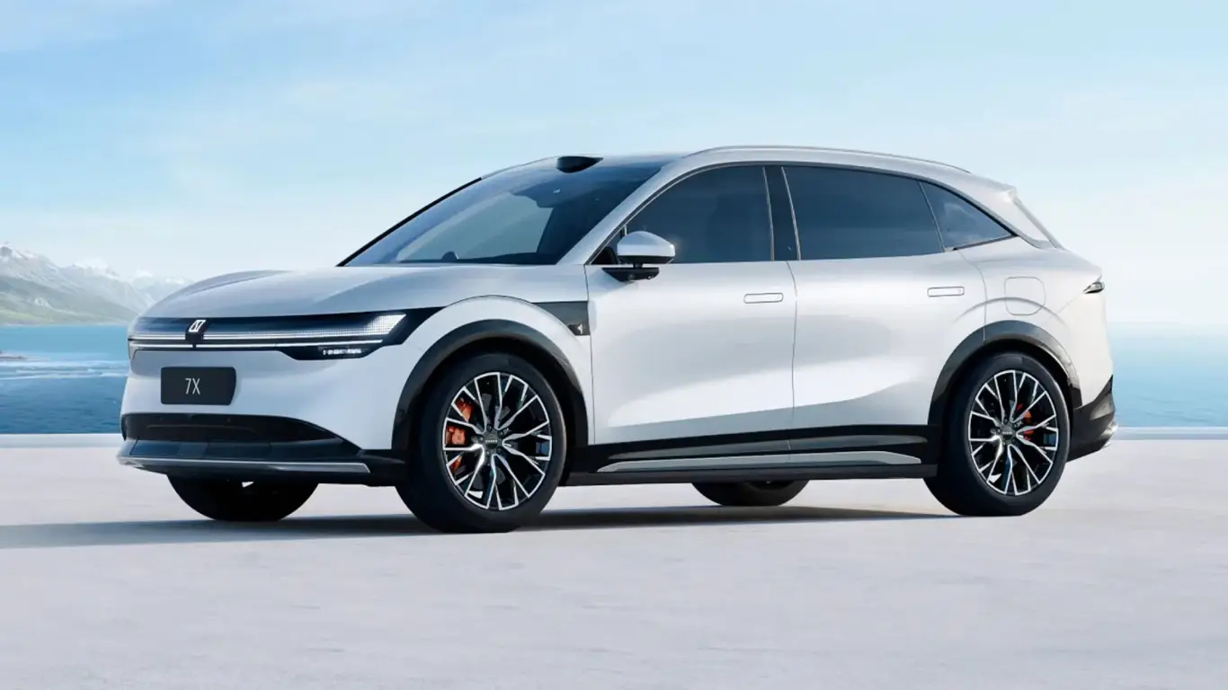 Больше 2,5 тыс. предзаказов:  Zeekr выводит свой кроссовер на новый глобальный рынок