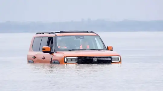 Главная река Китая оказалась покорена... автомобилем: такого не удавалось никому