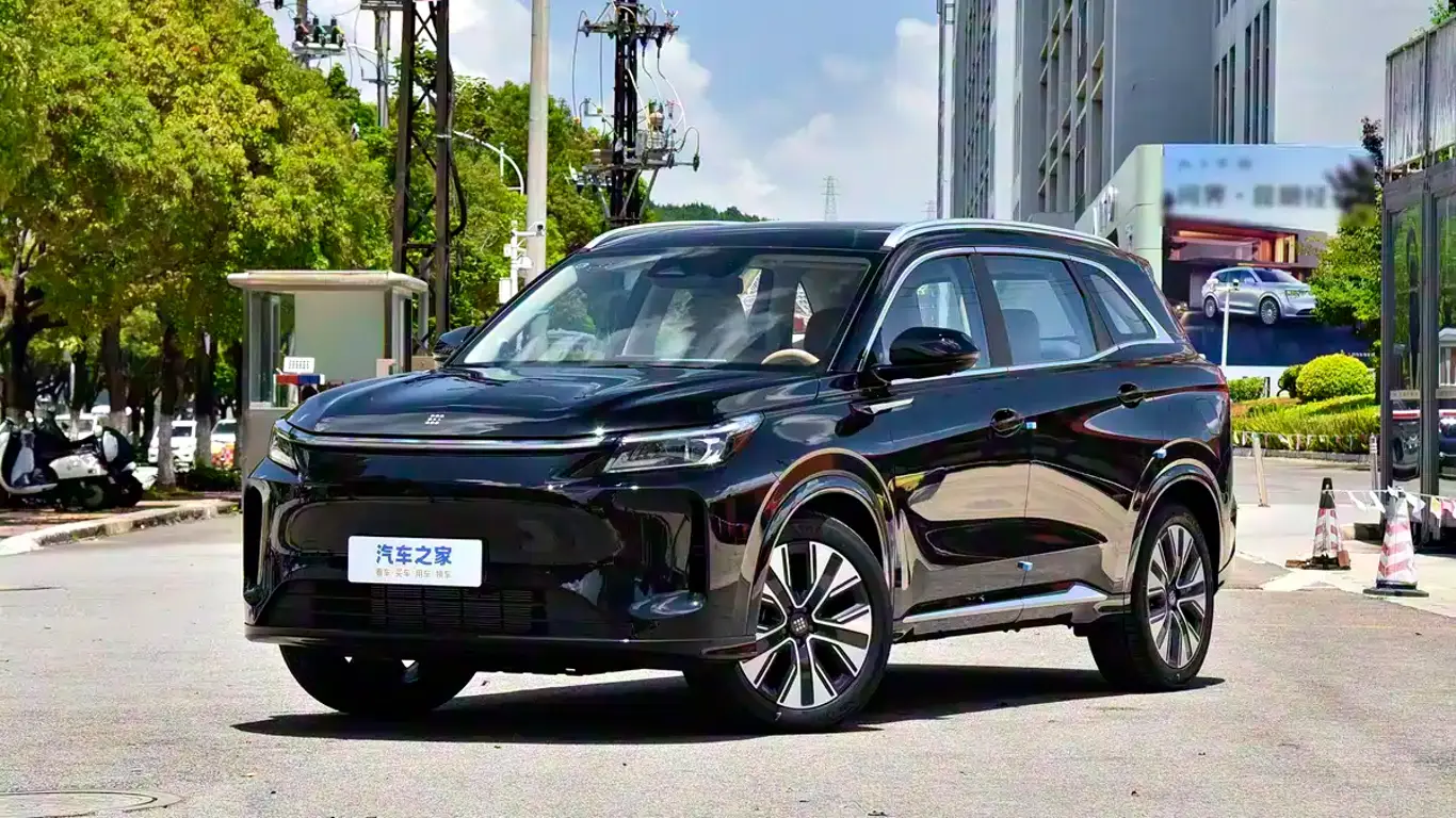 Гибрид нового поколения дешевле LADA: до 230 км на электротяге и интеллектуальное управление