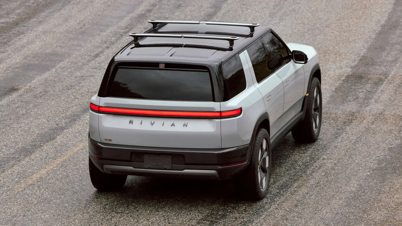 Новый Rivian R2 сможет не только ездить, но и освещать ваш дом
