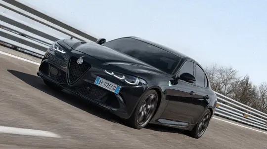 Альфа-страсть в 46 шедеврах: итальянцы представили самую редкую Giulia в истории