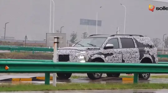 Китай не доверяет российским инженерам: новую российскую модель испытывают китайскими дорогами