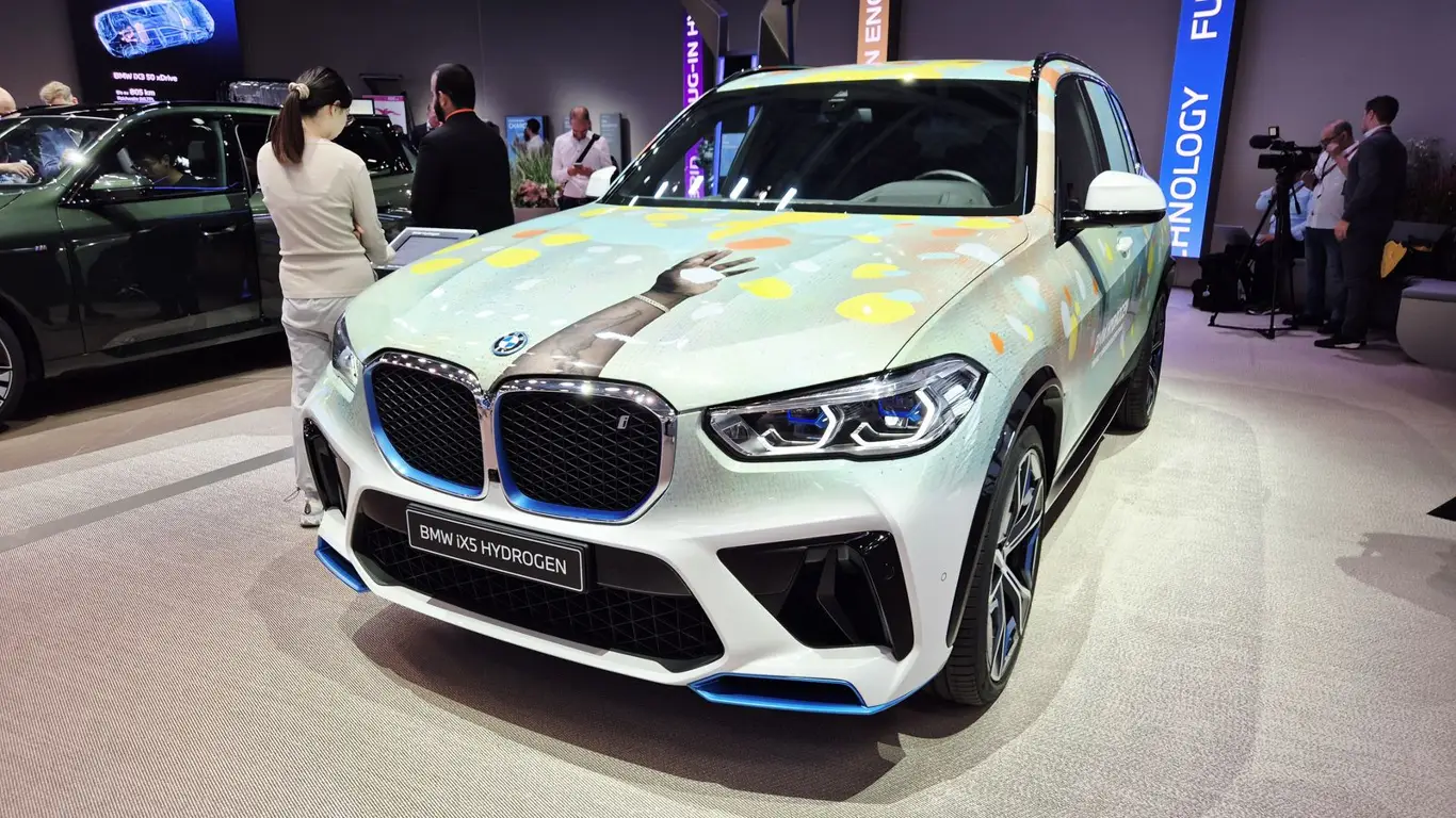 Электромобили BMW смогут заряжаться вдвое быстрее: первые результаты уже впечатляют