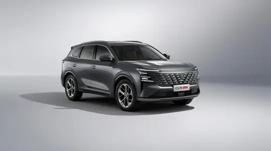 Полный привод, новый дизайн и больше технологий: в Россию по горячим следам привезли новинку