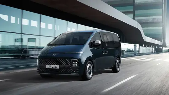 Космический корабль для дипломатов: по Южной Африке начнут разъезжать специальные вэны