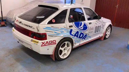 В Чехии выставили на торги редкую LADA 2112 S1600: цена почти в 4,6 млн рублей объясняется одной деталью