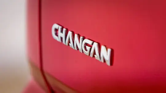Changan рассказал о продажах в России обновленного кроссовера CS95