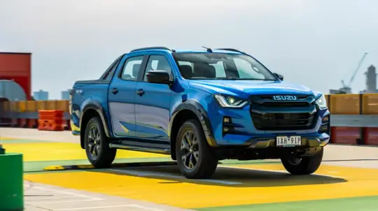 УАЗ Пикап хотят заменить на японца: цена умеренная, оснащение - достойное