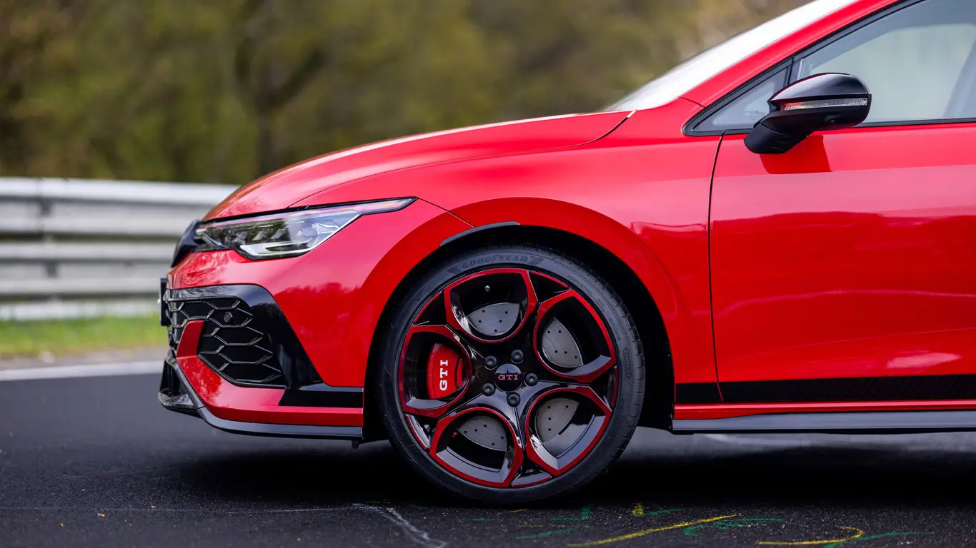 Сразу четыре «Золотых руля» за один год: VW смел конкурентов и побил 49-летний рекорд автоиндустрии