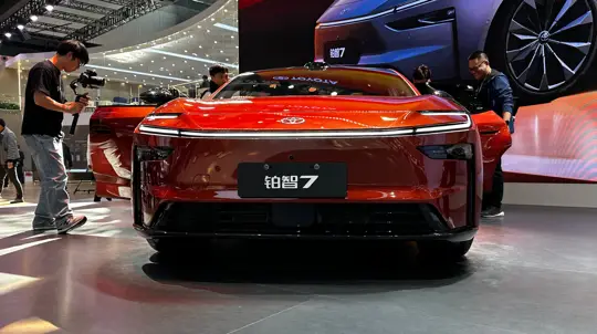 Китай обошел всех, и теперь японцы копируют его, чтобы выжить