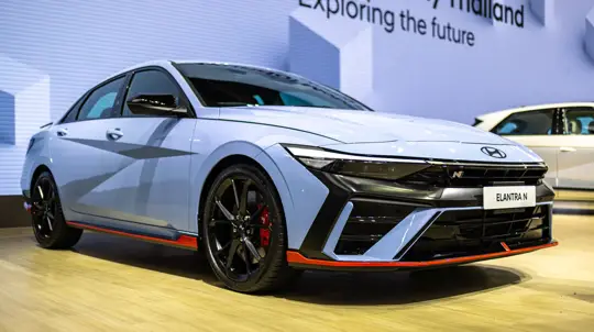 Hyundai Elantra и Honda Civic лучше не покупать: эта причина оставит Вас без машины