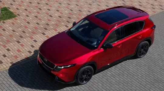 Это уже не просто японский кроссовер: CX-5 2026 стал первым «софтверным» Mazda