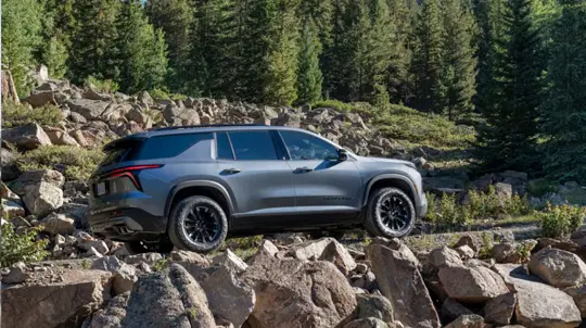 Семейный, американский, брутальный: что предлагают россиянам за 10 млн рублей