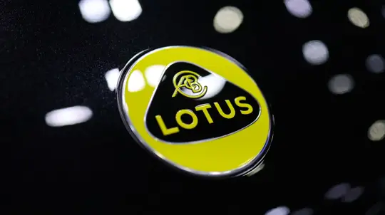 Lotus впервые за 77 лет делает PHEV: бренд обещает переворот на рынке