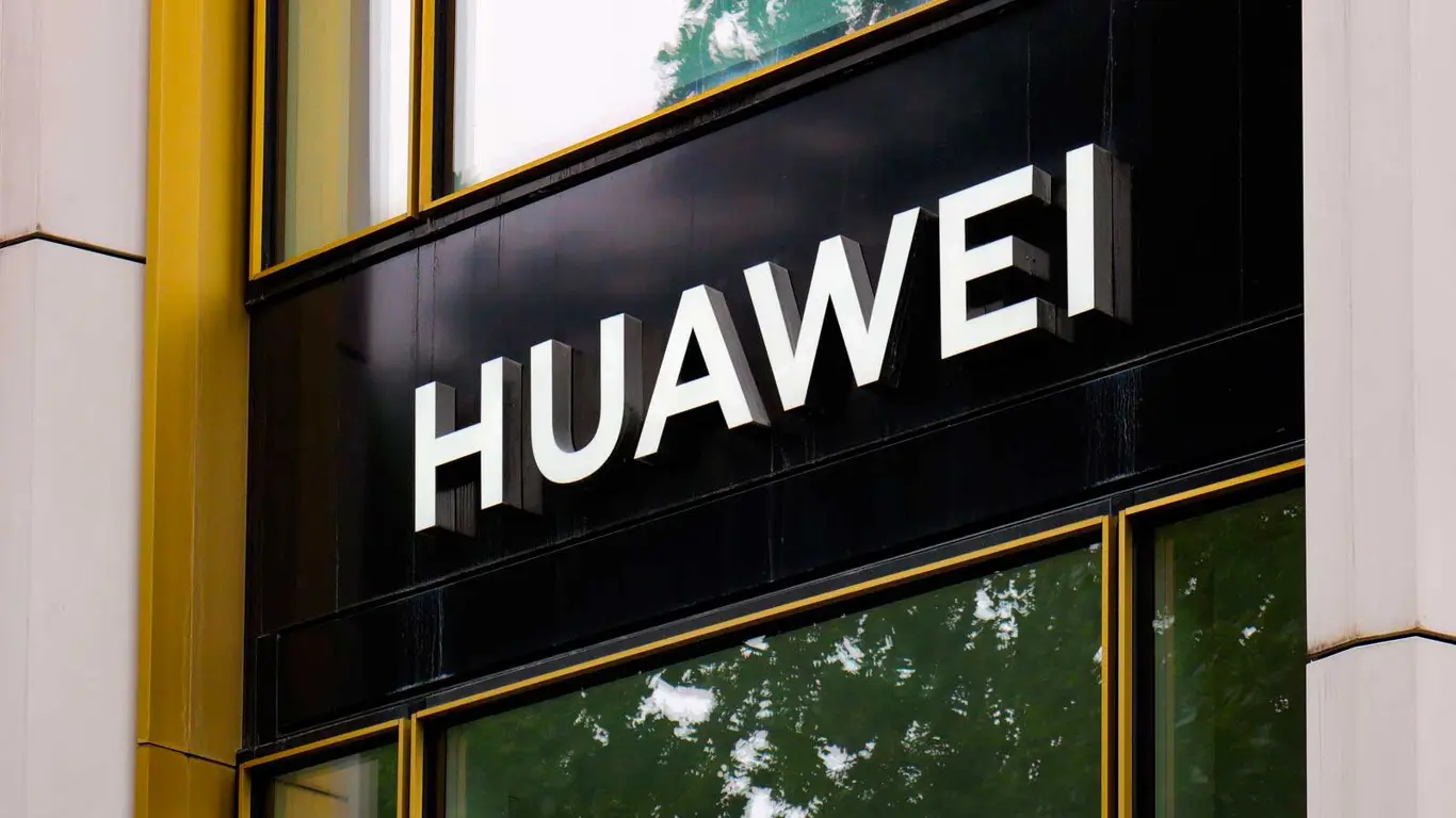 Huawei подкинула проблем китайским автопроизводителям