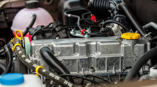 Турбины не виноваты: как twin-turbo помогает на трассе и когда начинает «пить» больше топлива