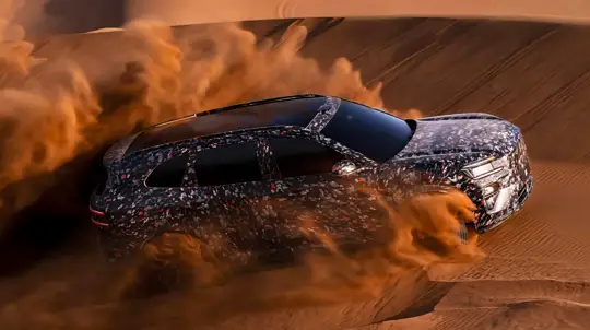 900 В, три мотора и ИИ-шасси: Zeekr намекнула на самый серьёзный SUV бренда