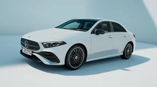 A-Class покидает Германию: Mercedes-Benz отправляет компакт-класс в венгерское путешествие