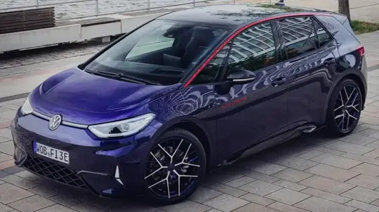 Три года «сенсорной любви» хватило: теперь возвращают человеческий климат