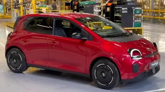 Электрический микрокар, который решил начать с максимума: бывший владелец АвтоВАЗа решил взять всё