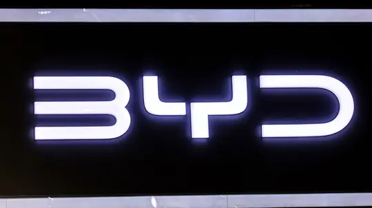 BYD прокачала Denza D9 — минивэн научили бороться с укачиванием