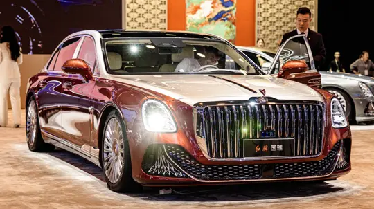 Встречайте нового «государственника»: Rolls-Royce вернется в Россию, но уже другим