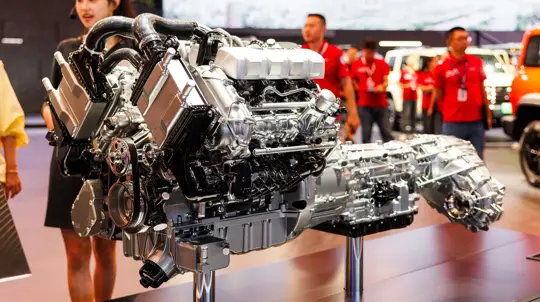 УАЗы начнут дымить культурно: компания готовит новое поколение моторов