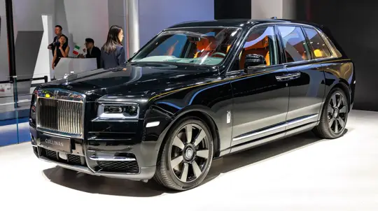 Rolls-Royce сохранит двигатель V12 после 2030 года