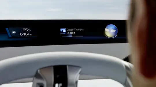 Одна полоска спасает сенсор: BMW придумала, как тыкать в экран и не ругаться на кочках