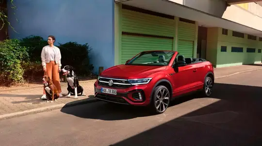 Самым продаваемым кабриолетом Европы оказался вовсе не спорткар, а «джипчик с причёской»