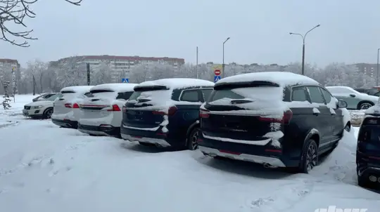 Белорусский автопром в стиле Шрёдингера: Zubr вроде нет, но он стоит во дворе