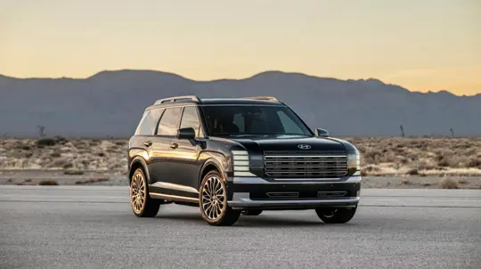 Hyundai Palisade стал хитом 2026 года: гибридный флагман продали более 200 тысяч раз