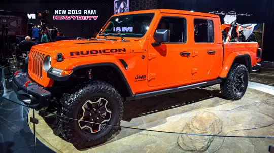 Инженеры Jeep удивили: лебёдку перенесли в неожиданное место, решив старую проблему