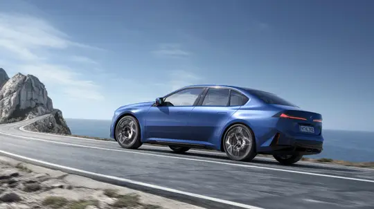 895 км без зарядки: новый ориентир для электромобилей, который задала уже не Tesla